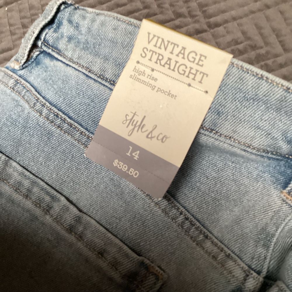 Style & Co Vintage Straight high rise slimming pocket jeans. 221 - Picture 3 of 6